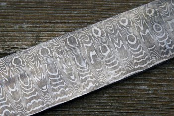 Damascus By Randy Jr. of HHH knives 001.jpg Damascus By Randy Jr. of HHH knives 001.jpg