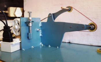 Mini grinder 3.jpg Mini grinder 3.jpg