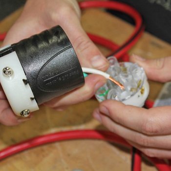 wiring-l6-30-amp-plug.jpg