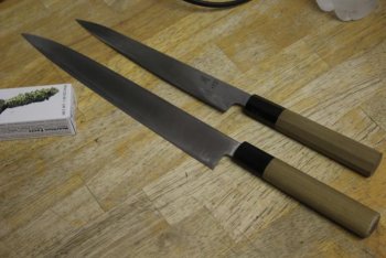 Sushi Saturday! 004 (800x533).jpg