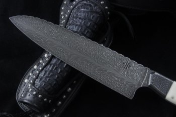 210 Gyuto Feather damascus corian 021 (800x533).jpg