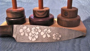 flower knife.jpg
