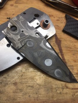 chain damascus folder blade.JPG
