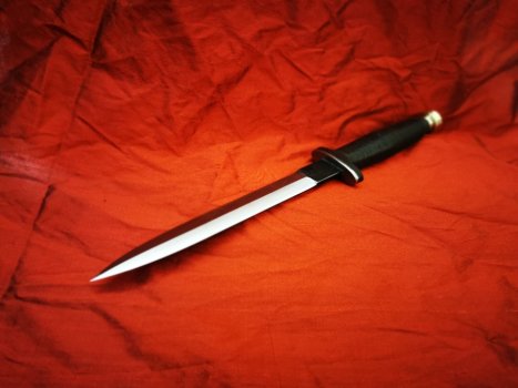 Combat dagger prototype_1_1.jpg